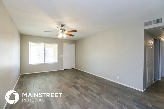 4924 W Villa Rita Dr in Glendale, AZ - Foto de edificio - Building Photo