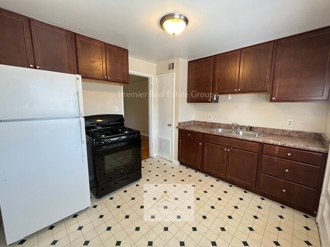 407 Glen View Ct in Colorado Springs, CO - Building Photo - Building Photo
