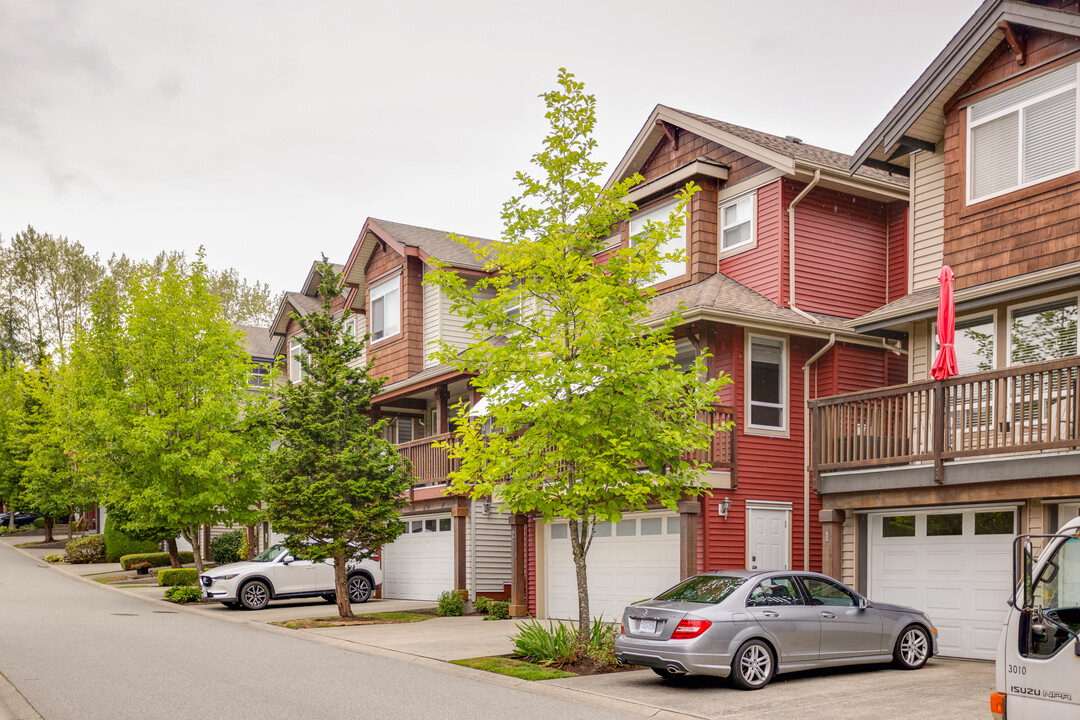 2287 Argue St in Port Coquitlam, BC - Building Photo