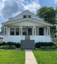 2757 Gardner Ave, Unit Upper in Berkley, MI - Foto de edificio - Building Photo