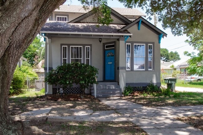 property at 1911 34th St