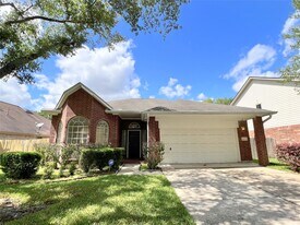 4723 Silverlake Dr in Sugar Land, TX - Building Photo