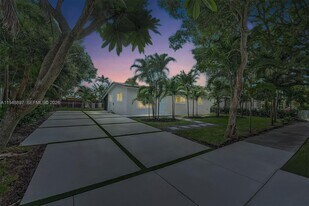 21021 NE 13th Pl in North Miami Beach, FL - Building Photo