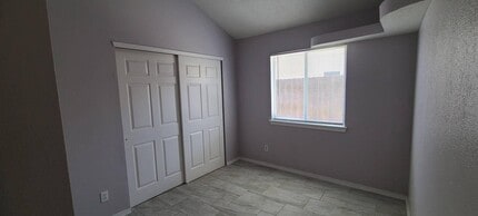 10373 Valle del Mar Dr in Socorro, TX - Building Photo - Building Photo