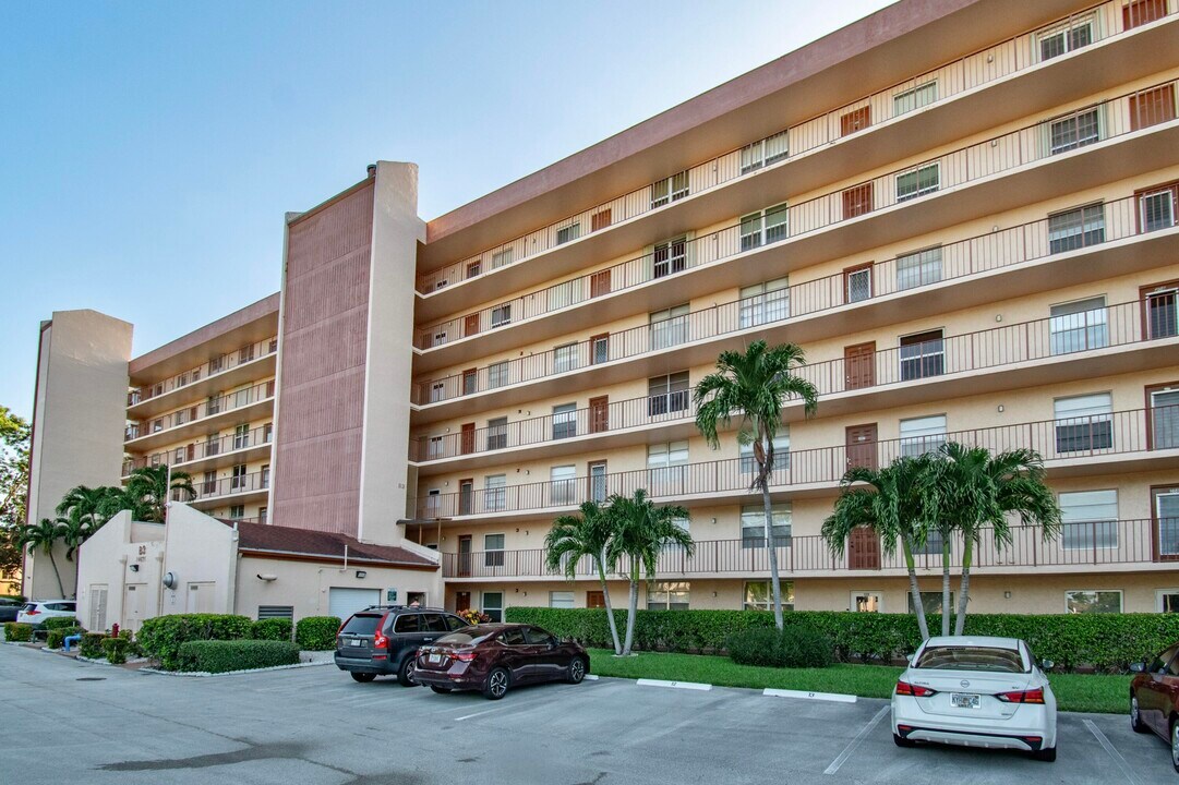 14671 Bonaire Blvd in Delray Beach, FL - Building Photo