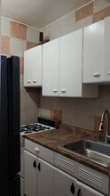 1720 W 76th St, Unit 201 in Chicago, IL - Building Photo - Building Photo