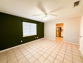 1137 Haines Ave in Dallas, TX - Building Photo - Building Photo