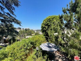3227 Bennett Dr in Los Angeles, CA - Building Photo