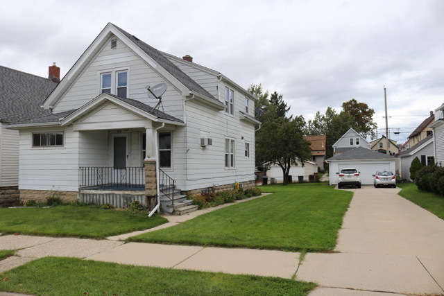 1316 Michigan Ave, Unit B - Upper in South Milwaukee, WI - Foto de edificio