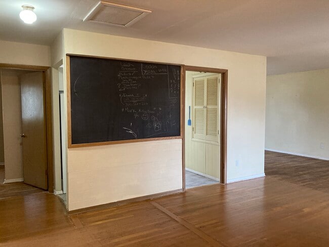 2264 McKelvey Rd in Maryland Heights, MO - Building Photo - Building Photo