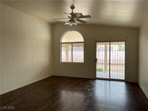 5002 Drifting Pebble St in North Las Vegas, NV - Building Photo - Building Photo