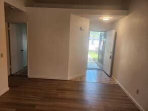 5718 Summit Dr in Rocklin, CA - Building Photo - Building Photo