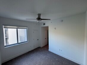 28 NW 31st St, Unit B1 in Miami, FL - Building Photo - Building Photo