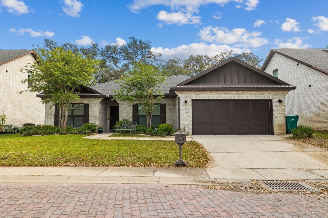 518 Sibert Ave in Destin, FL - Building Photo