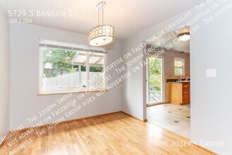 5729 S Bangor St in Seattle, WA - Building Photo - Building Photo