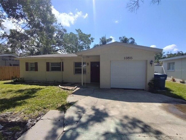 1355 Davis Rd