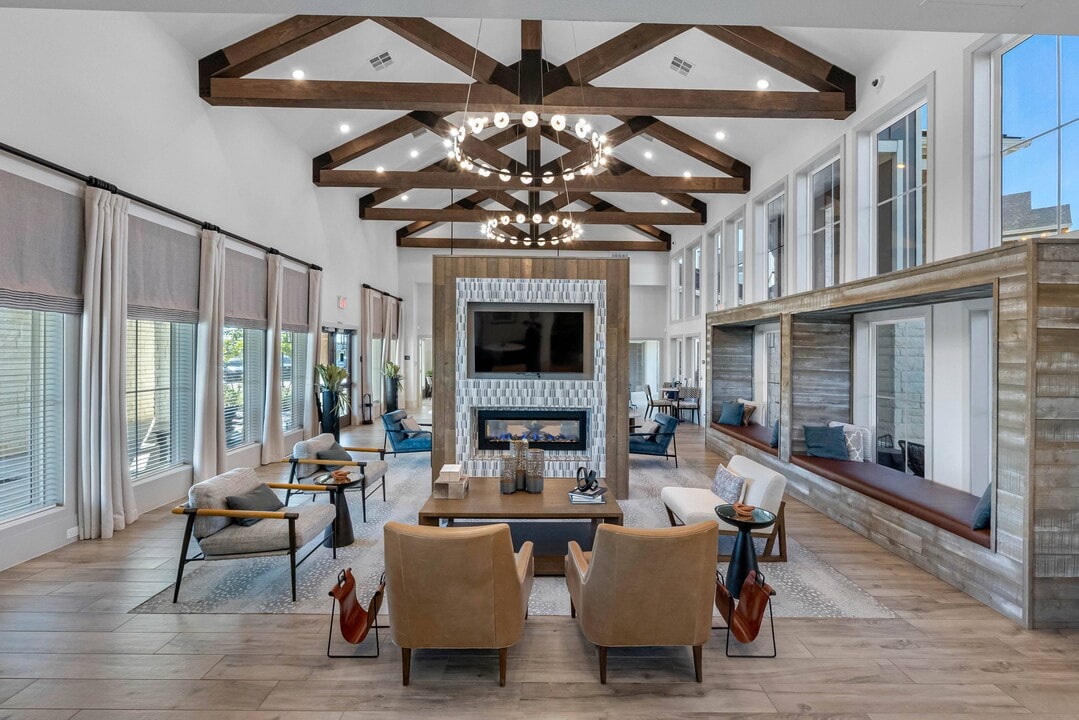 Bainbridge Creekside in New Braunfels, TX - Building Photo