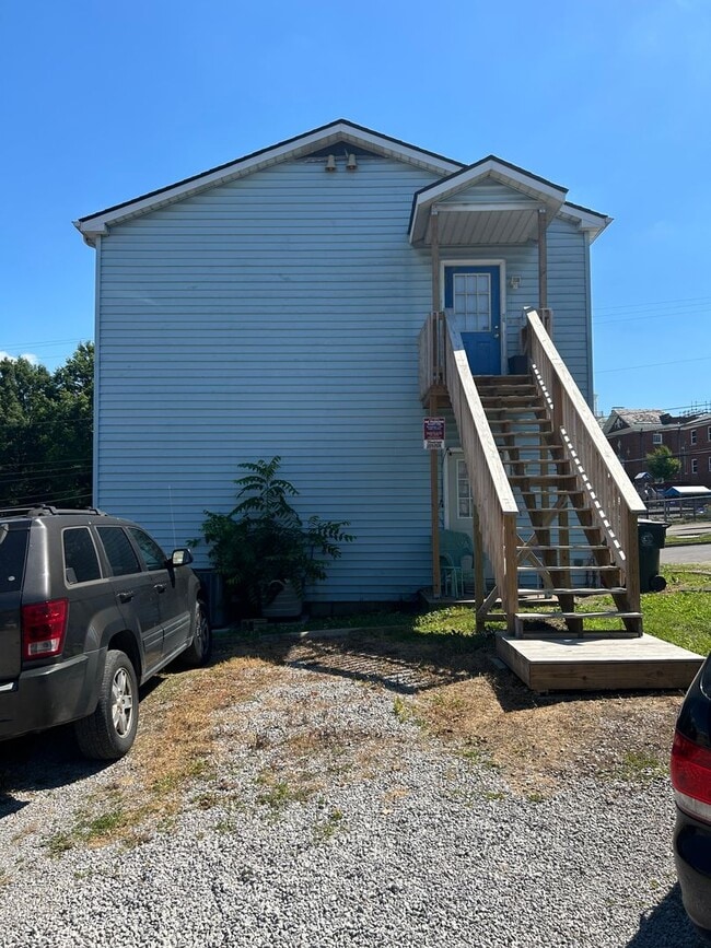 127 Prall St in Lexington, KY - Building Photo - Building Photo