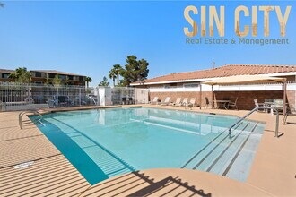 2854 W Agate Ave in Las Vegas, NV - Building Photo - Building Photo