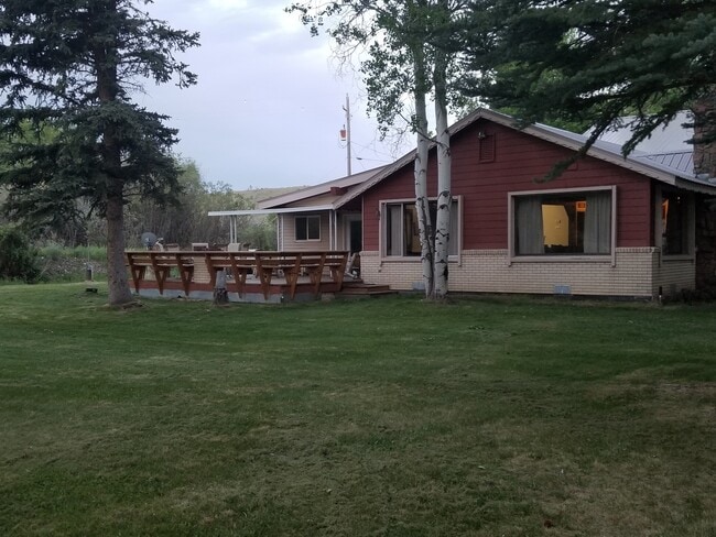 99 Riverside Rd in Pinedale, WY - Building Photo - Building Photo
