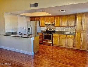 861 E Lola Dr in Phoenix, AZ - Building Photo - Building Photo