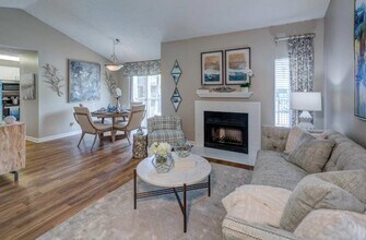 3655 Westchase Village Ln in Norcross, GA - Foto de edificio - Building Photo