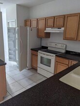 2935 NE 7th St-Unit -313 in Ocala, FL - Foto de edificio - Building Photo