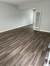 732 9th St, Unit C in Hermosa Beach, CA - Building Photo - Building Photo