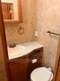 401 Gilliam Cir photo'