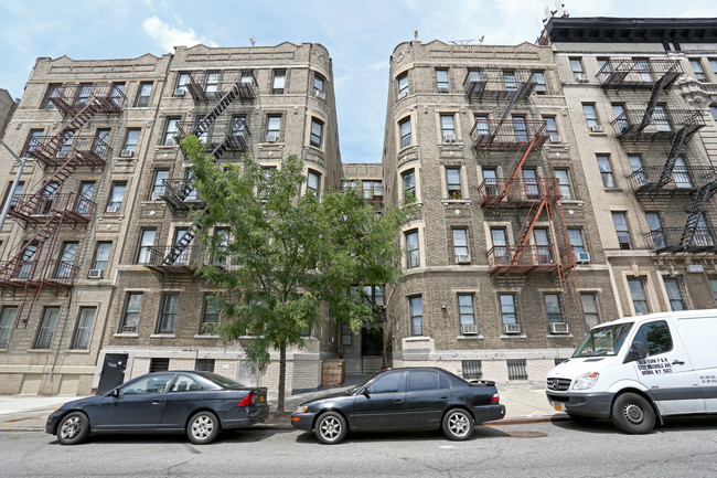 106-08 Convent Avenue in New York, NY - Foto de edificio - Building Photo