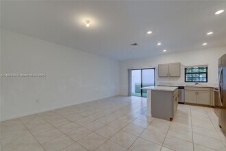 1170 SW 7th Ct in Florida City, FL - Building Photo - Building Photo