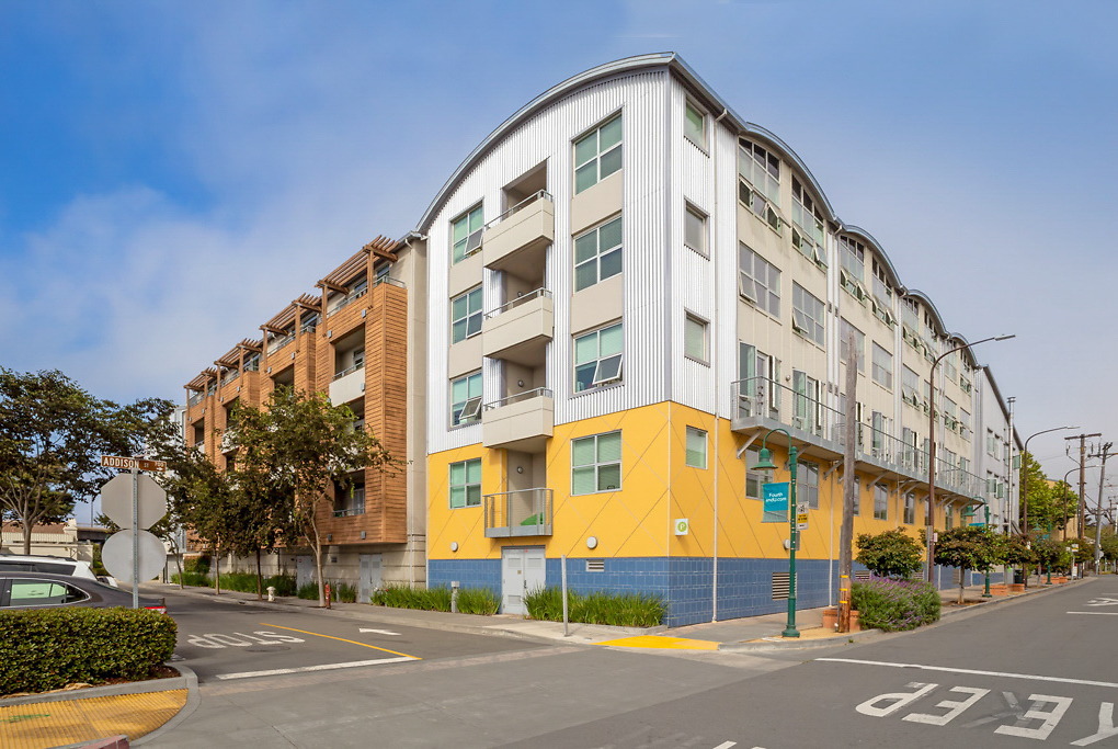 Fourth and U in Berkeley, CA - Building Photo