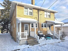 1617 Maple Ave in Zanesville, OH - Building Photo