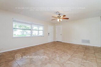 11151 105th Ave N in Largo, FL - Building Photo - Building Photo
