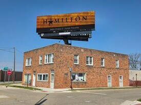 22006 N Chrysler Dr in Hazel Park, MI - Building Photo