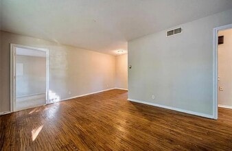 2947 50th St in Dallas, TX - Building Photo - Building Photo