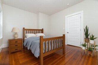 24 Aberdeen Rd, Unit 24 in Somerville, MA - Building Photo - Building Photo