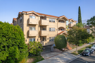 Residential Condominium in Burbank, CA - Building Photo - Building Photo