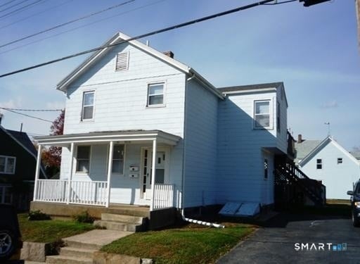 32 Ledyard Ave