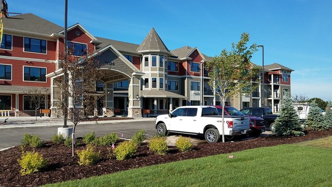 Elk River Senior Living in Elk River, MN - Building Photo - Building Photo