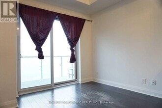 65 St Mary St in Toronto, ON - Building Photo - Building Photo