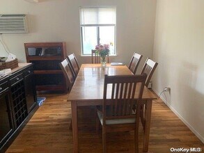 1 Mohegan Ave in Port Washington, NY - Building Photo - Building Photo