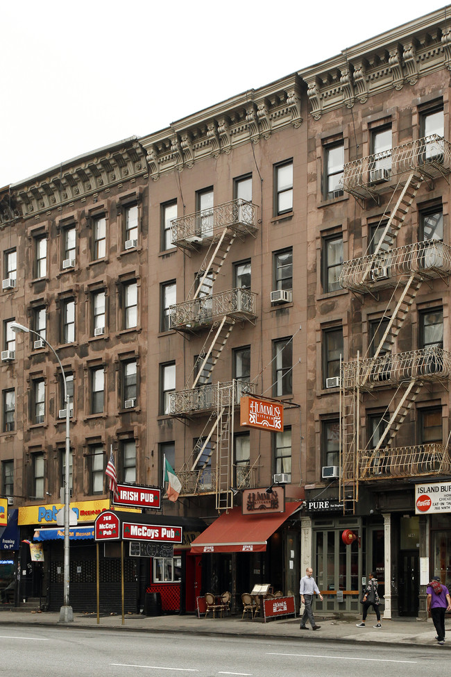 768 Ninth Ave in New York, NY - Foto de edificio - Building Photo