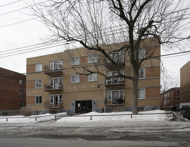 3305 Goyer in Montréal, QC - Building Photo - Building Photo