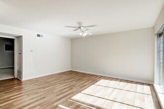 229 Westmoreland St in Houston, TX - Building Photo - Building Photo