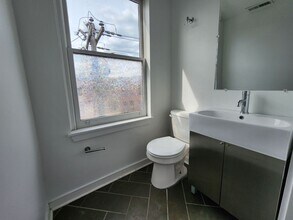 2841 W Girard Ave-Unit -2843-3 in Philadelphia, PA - Building Photo - Building Photo