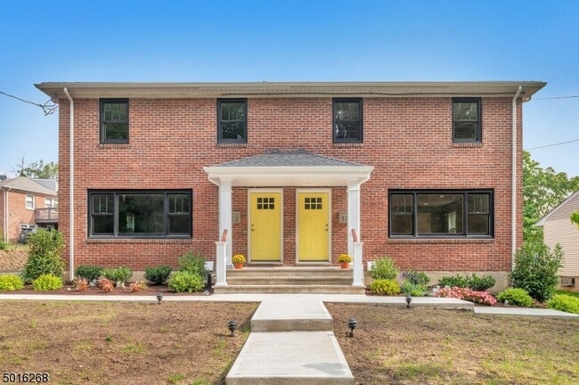 property at 14 Shunpike Rd