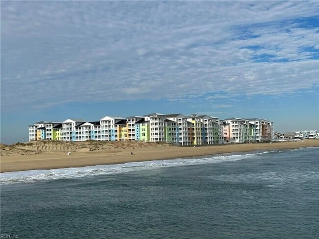 property at 3738 Sandpiper Rd