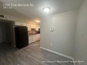 1308 Tom Watson Rd in Lakeland, FL - Building Photo - Building Photo