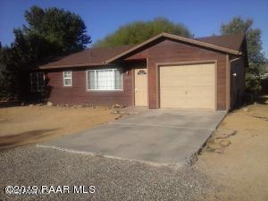 property at 5640 N Cattlemen Dr